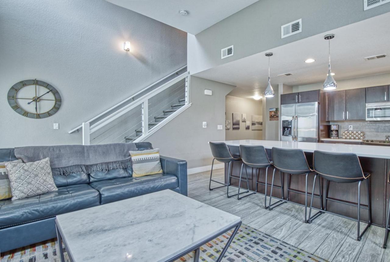 Modern Townhome Near Old Town, Breweries, & River! Fort Collins Eksteriør billede